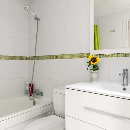 Castle Harbour 5 Apartment